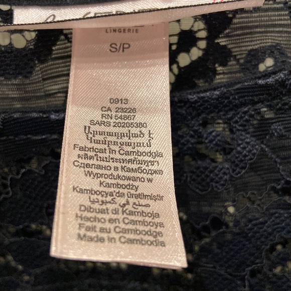 La Senza - Corded Lace Tshirt - Small - Picture 3 of 4